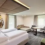 Siggen Hotel 3*